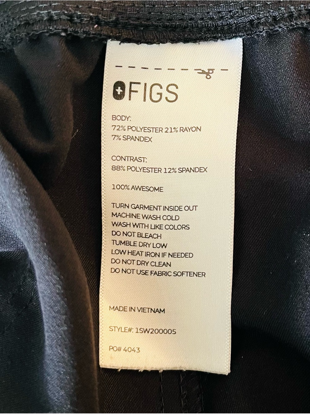 Figs Women's Black Straight-Leg Dowa Scrub Pants - Picture 6 of 11